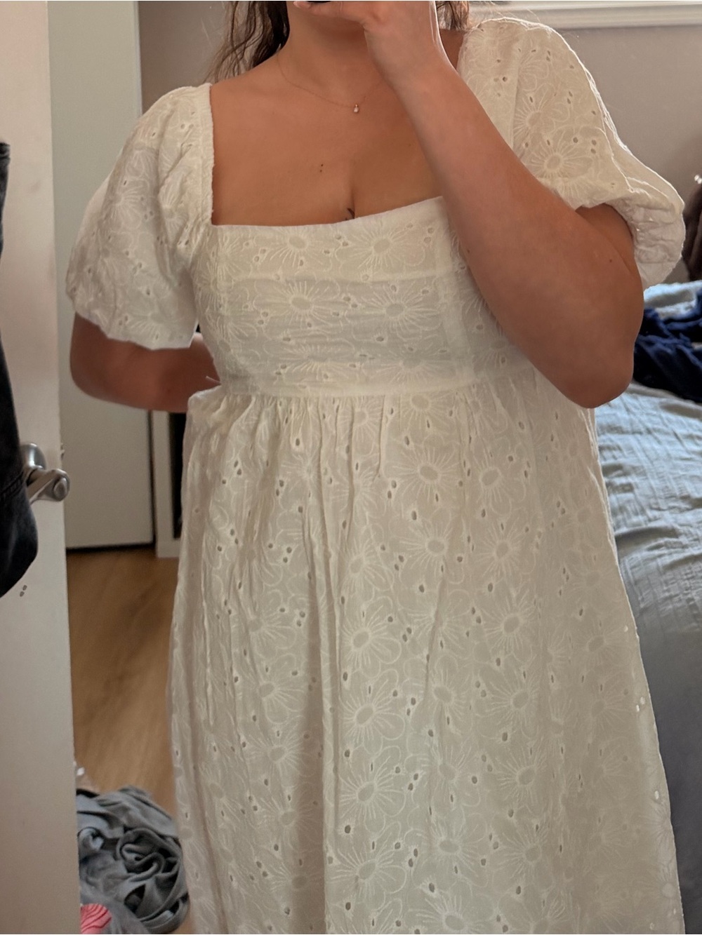 White Eyelet Puff-Sleeve Mini Dress - Unbranded - Picture 2 of 2